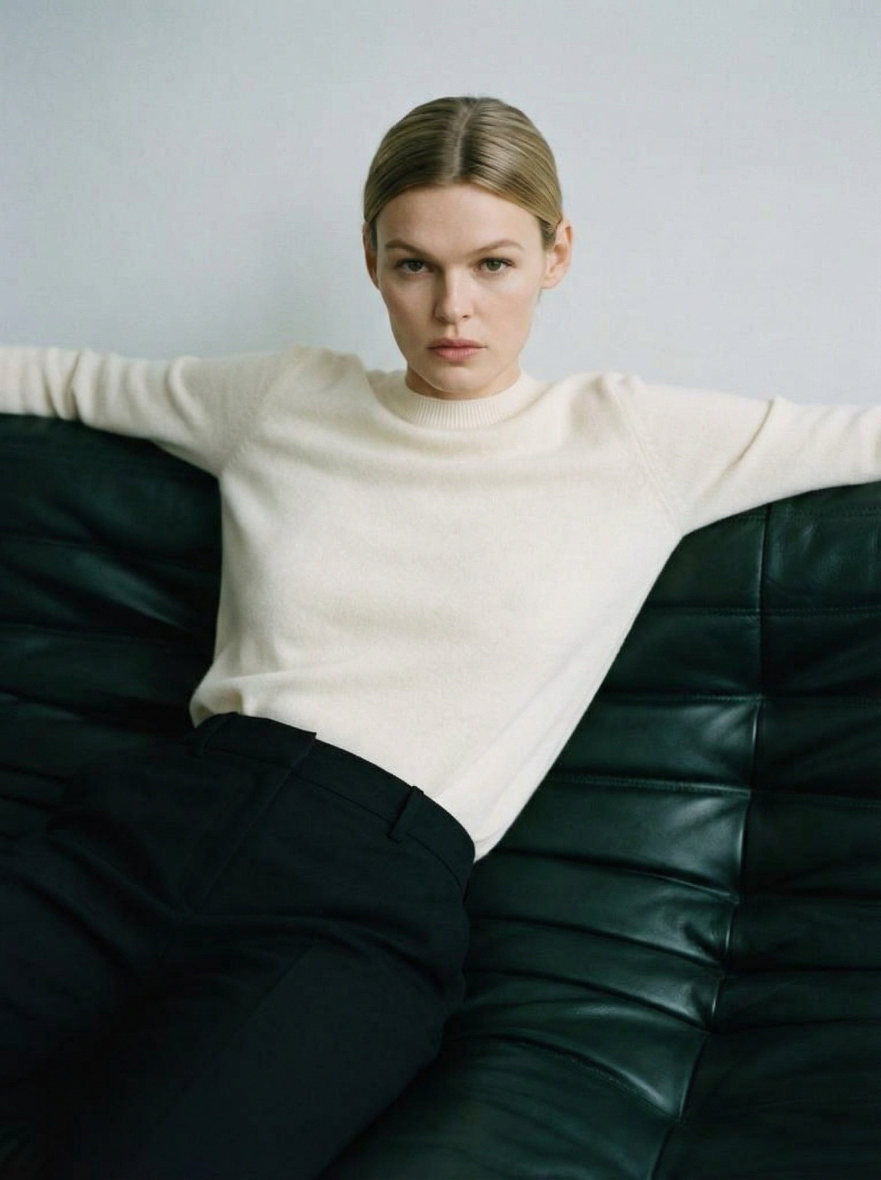Vivienne 100% Cashmere Crew Neck Sweater