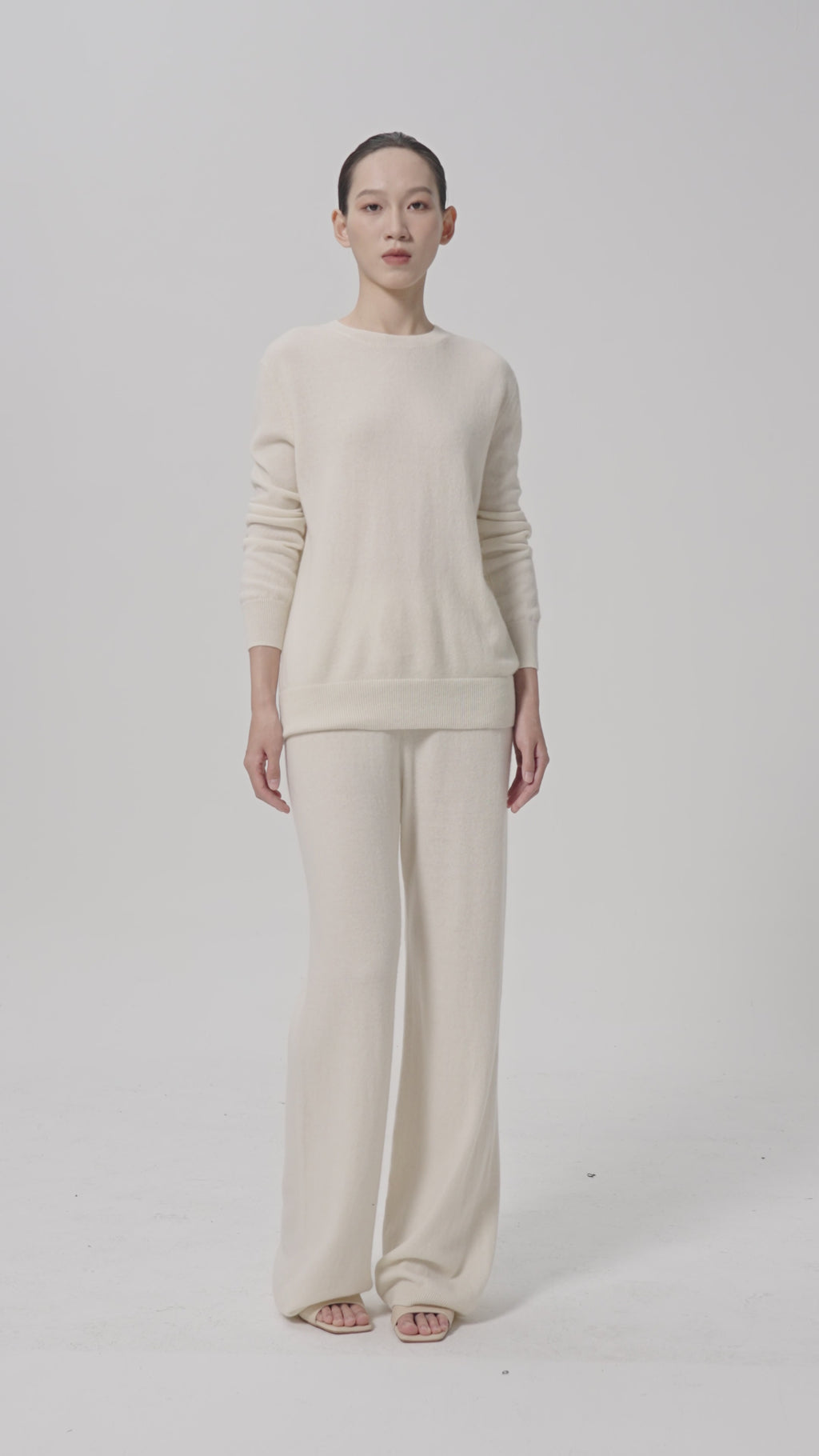 Vivienne 100% Cashmere Crew Neck Sweater